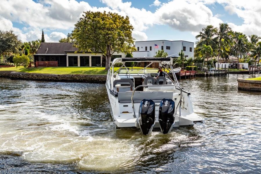 2022 Beneteau America Flyer 10