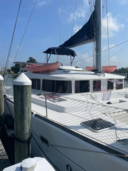 2009 Lagoon 440