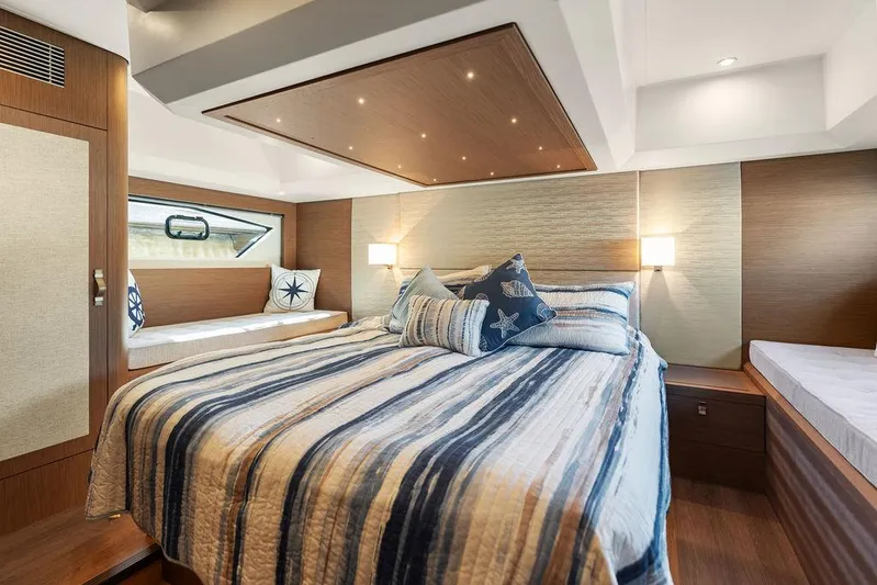 Lots And Lots Yacht Photos Pics 