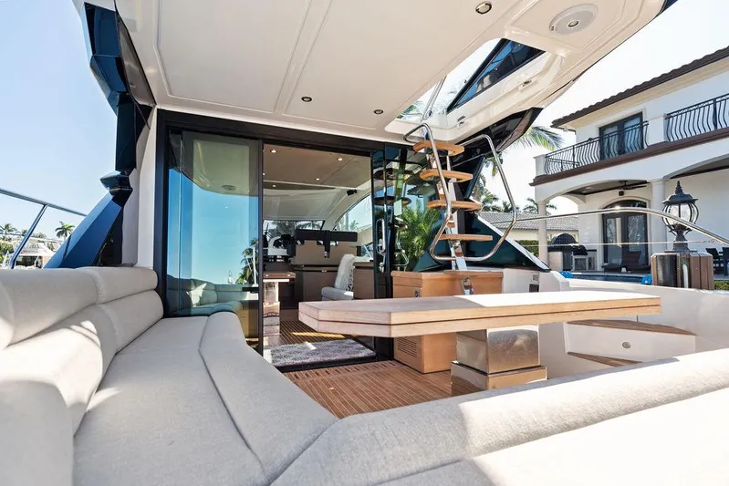 Lots And Lots Yacht Photos Pics 