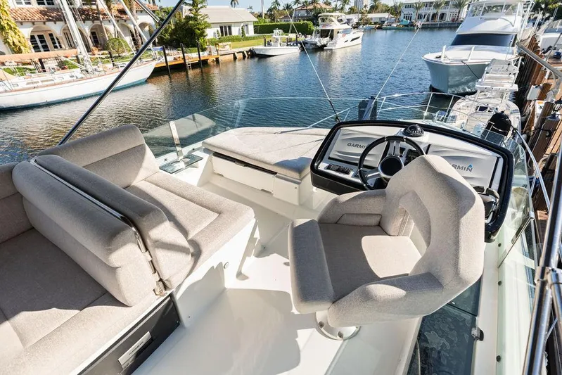 Lots And Lots Yacht Photos Pics 