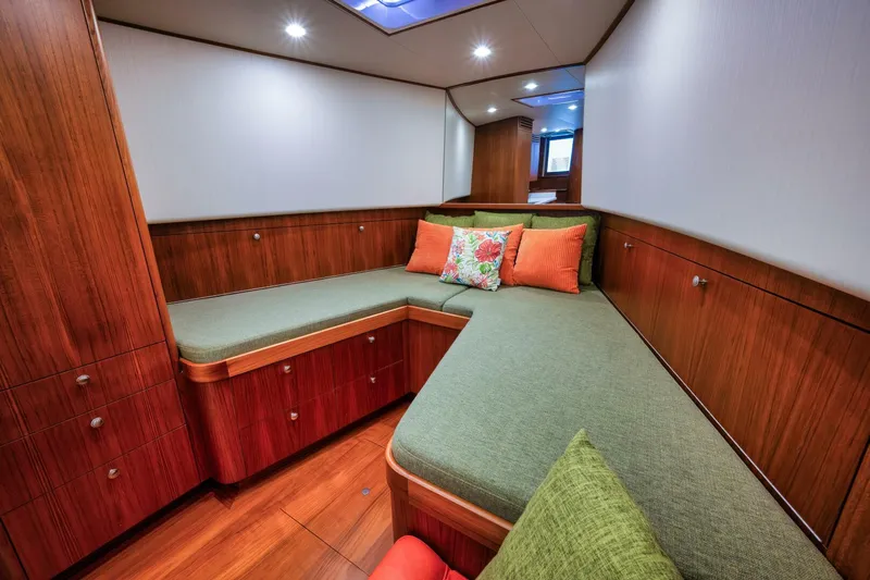 Deborah Ann Yacht Photos Pics 