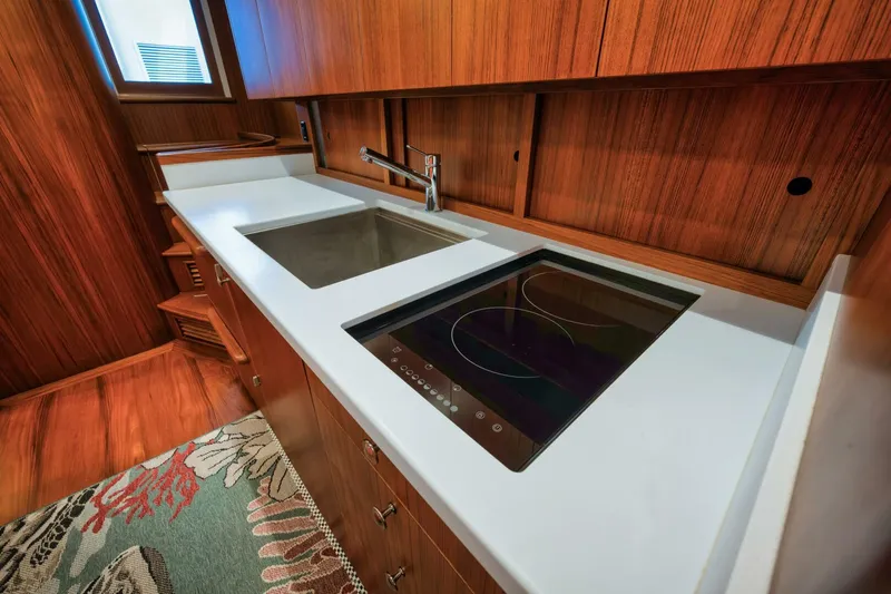 Deborah Ann Yacht Photos Pics 