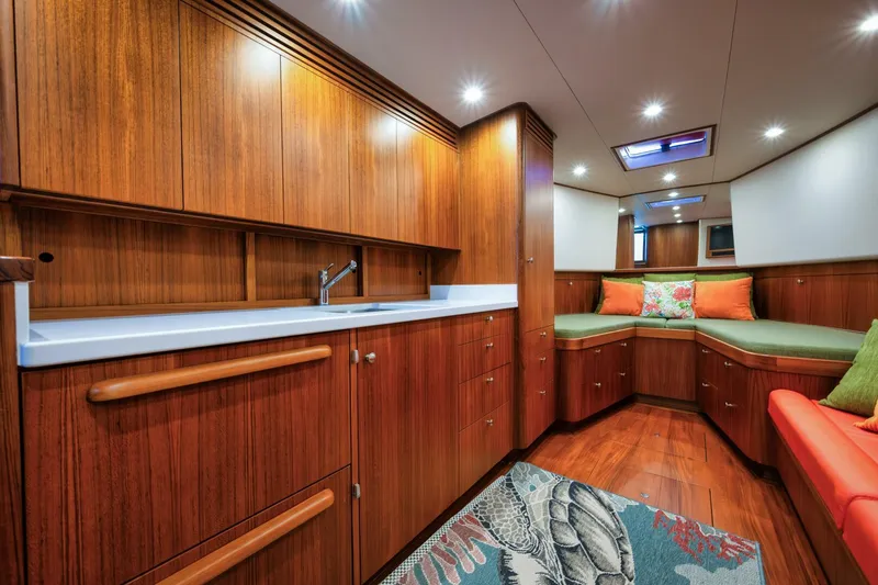 Deborah Ann Yacht Photos Pics 