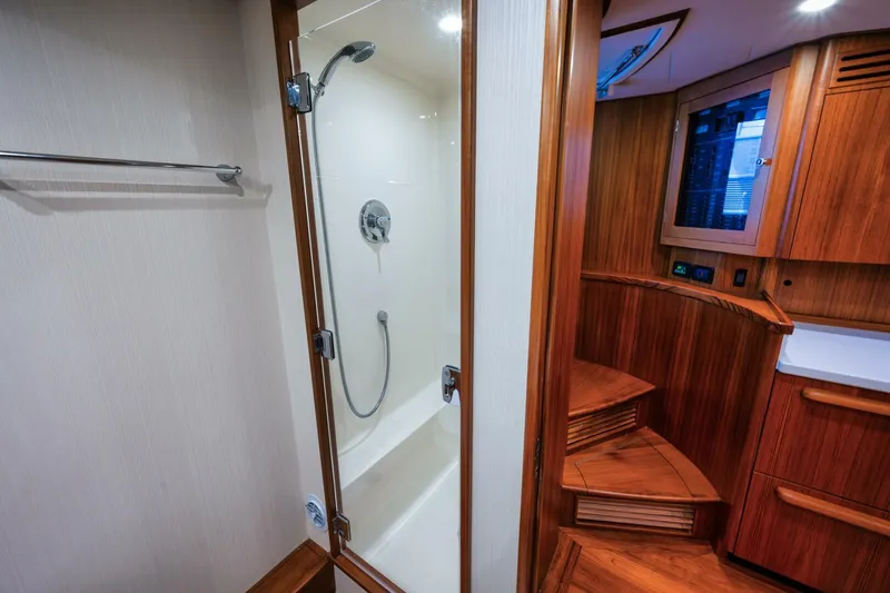 Deborah Ann Yacht Photos Pics 