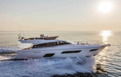 2019 Ferretti Yachts 550