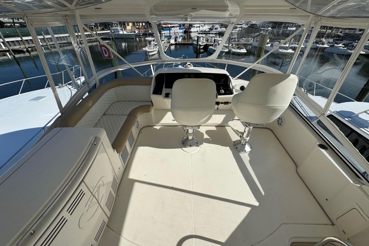 2009 Ovation 52 