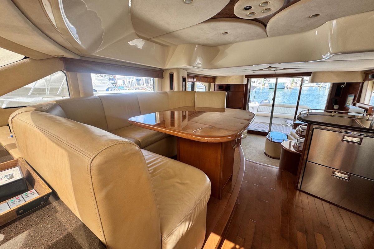 2009 Ovation 52 
