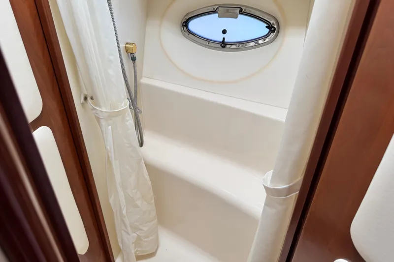  Yacht Photos Pics Shower in an Ovation 52 yacht, year 2009.