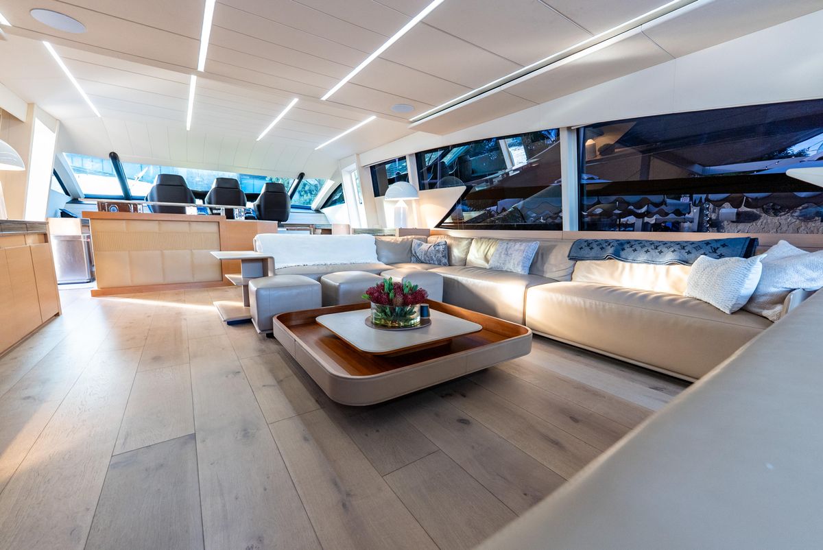 2012 Pershing 92 