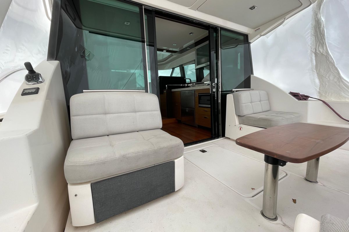 2016 Tiara Yachts 44 