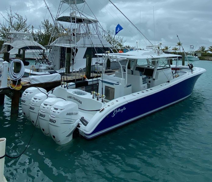 2019 Yellowfin 42 Center Console