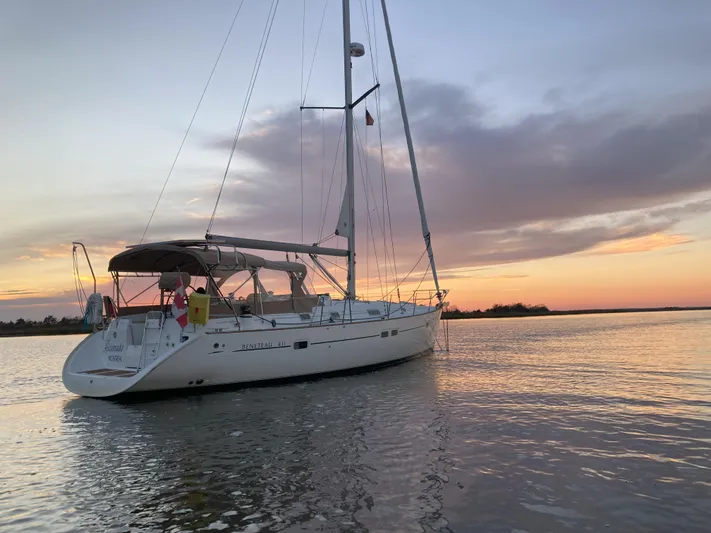 Aficionado Yacht Photos Pics 