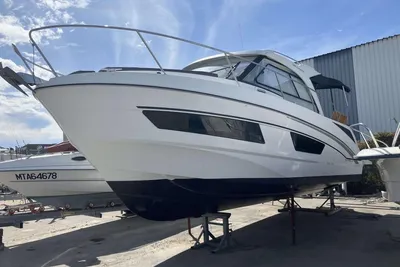2021 Beneteau Antares 9 OB