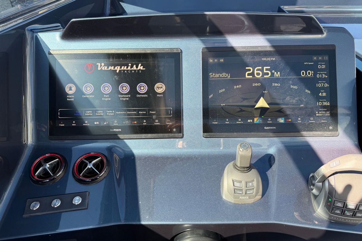 2022 Vanquish 43 