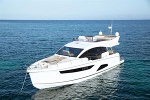 2022 Sealine F530
