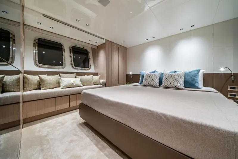  Yacht Photos Pics Luxurious Sanlorenzo SX76 2021 yacht bedroom with modern design and elegant decor.