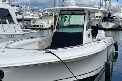 Boston Whaler 350 Outrage