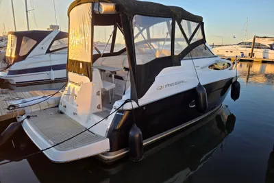 2007 Regal 2565 Window Express
