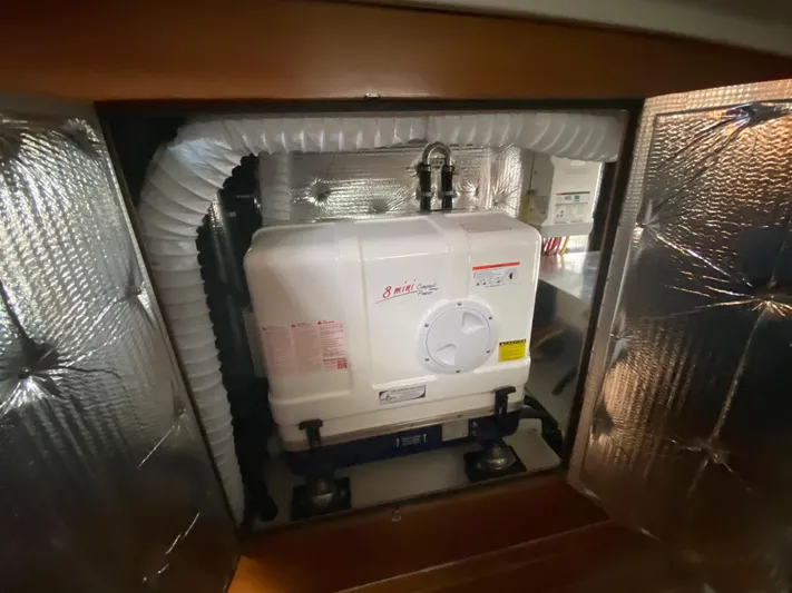 Catalina 425 In Stock Yacht Photos Pics 