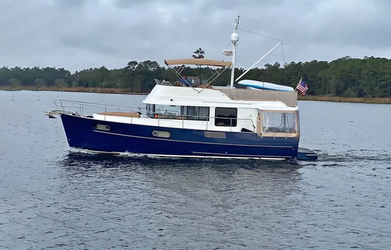 Wanderer Yacht Photos Pics 
