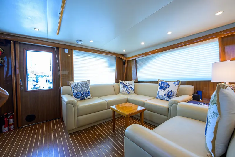 Bobkat Yacht Photos Pics Viking 61 Bobkat - Interior Salon