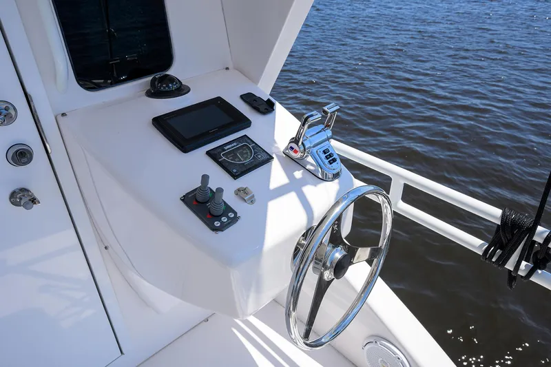 Bobkat Yacht Photos Pics Viking 61 Bobkat - Aft Enclosed Flybridge