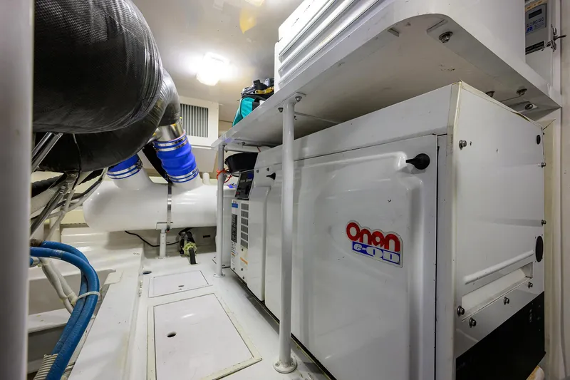 Bobkat Yacht Photos Pics Viking 61 Bobkat - Engine Room