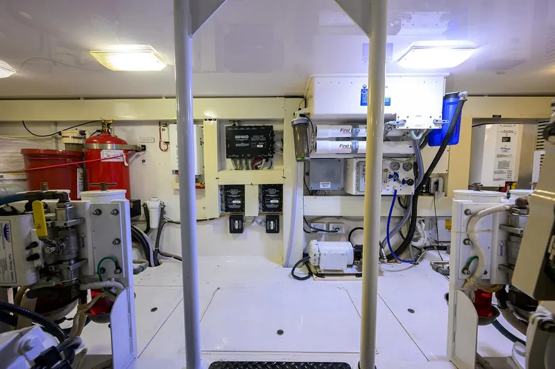 Bobkat Yacht Photos Pics Viking 61 Bobkat - Engine Room