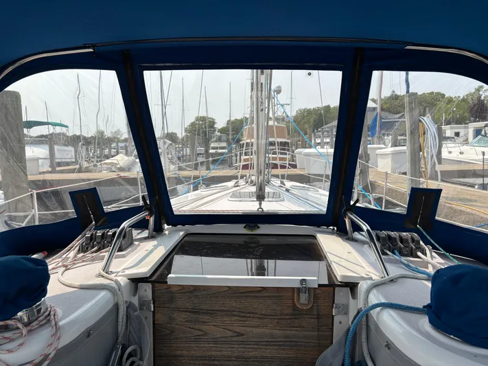 Hubie Yacht Photos Pics 