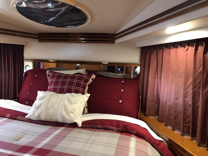 2001 Carver Voyager 530 Pilothouse