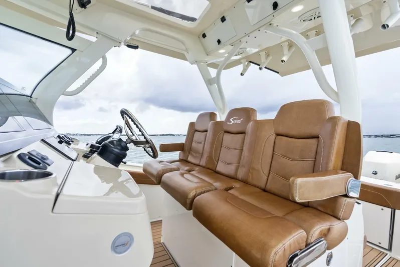  Yacht Photos Pics 2018 Scout 355 Lxf - Image 20
