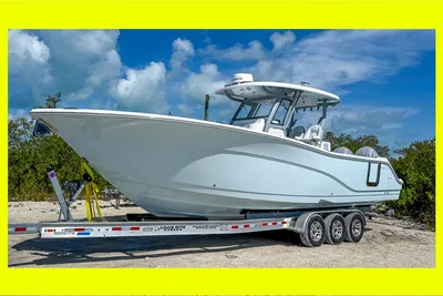Sea Fox 328 Commander