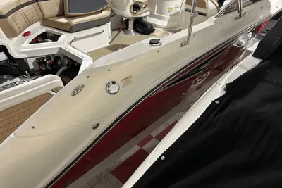 Sea Ray 250 SLX