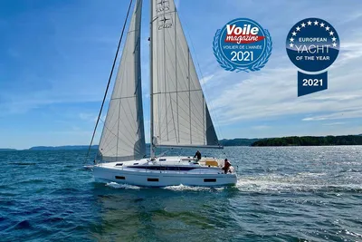 2025 Bavaria C42