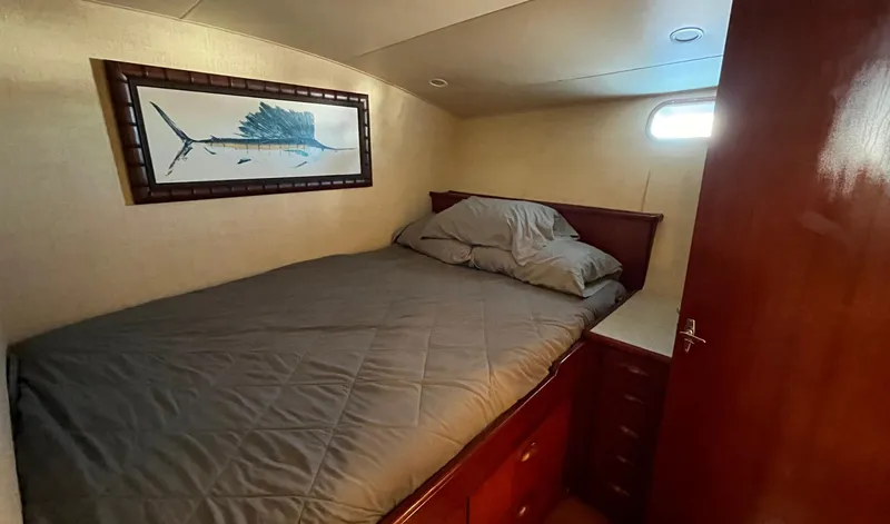 Big Blue Yacht Photos Pics Rybovich 45 BIG BLUE - Master Stateroom