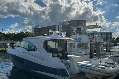 Cruisers Yachts 45 Cantius