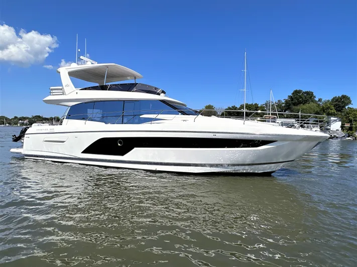  Yacht Photos Pics 2022 Prestige Yachts 590 Fly