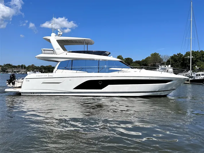  Yacht Photos Pics 2022 Prestige Yachts 590 Fly
