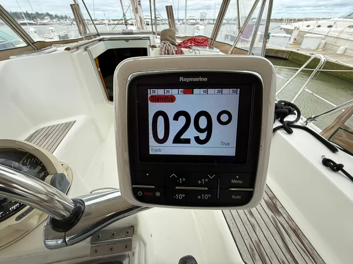 French Angel Yacht Photos Pics Raymarine navigation display on 2003 Beneteau 393 sailboat showing 029 degrees.