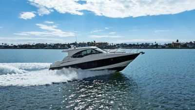 Yacht