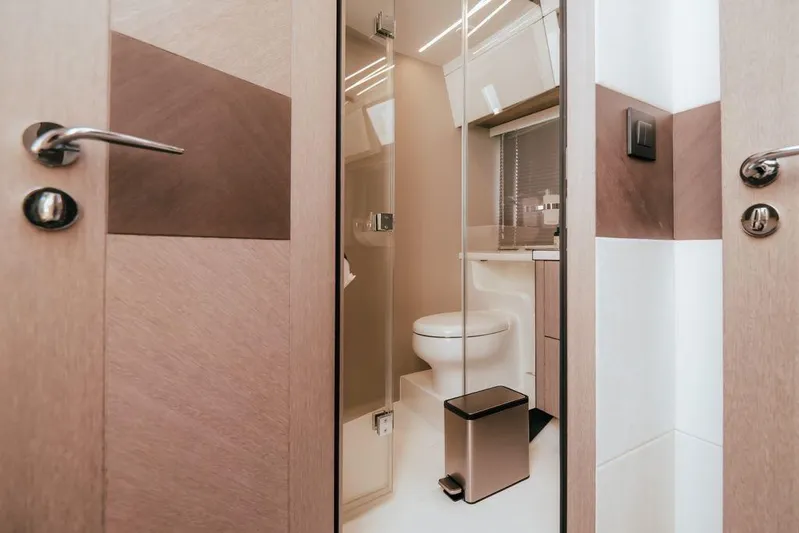  Yacht Photos Pics Modern bathroom interior on 2024 Galeon 440 Fly yacht, featuring sleek design and fixtures.