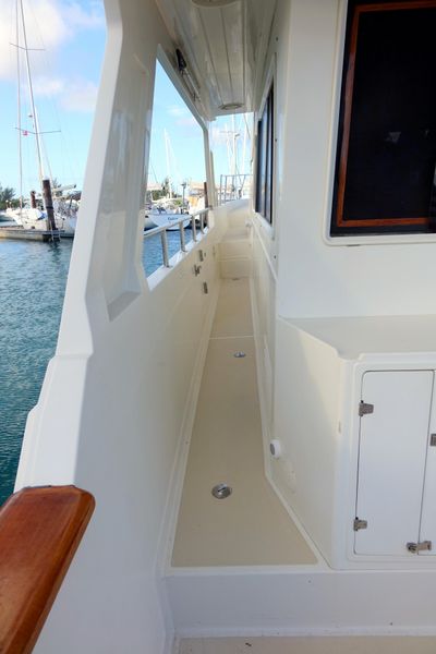 2000 Offshore Yachts 54 Pilothouse