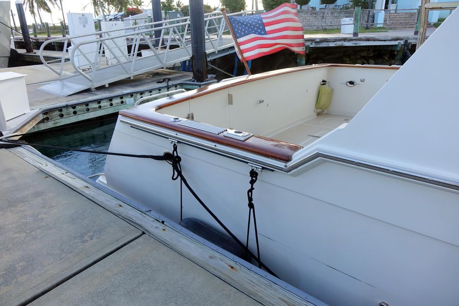 2000 Offshore Yachts 54 Pilothouse