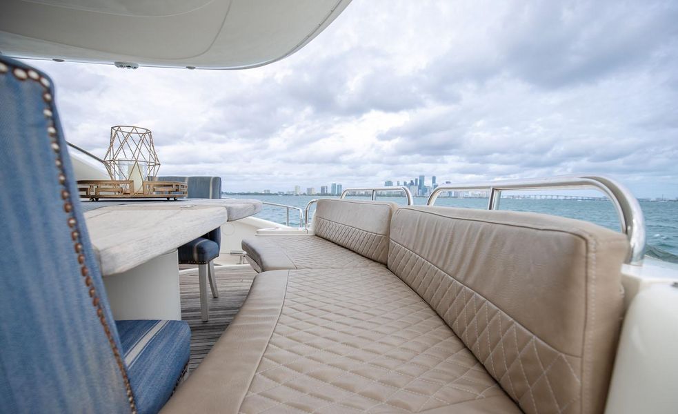 2001 Sunseeker MANHATTAN