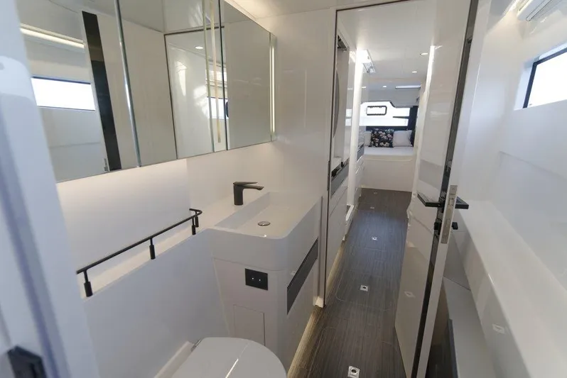 Hh 44 New Yacht Photos Pics Manufacturer Provided Image