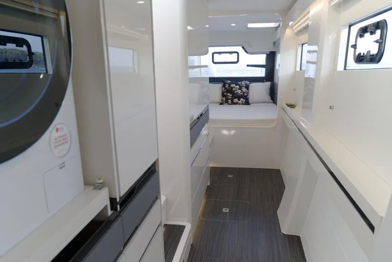 Hh 44 New Yacht Photos Pics Manufacturer Provided Image