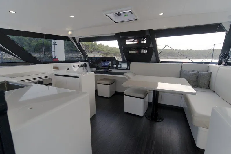 Hh 44 New Yacht Photos Pics Manufacturer Provided Image