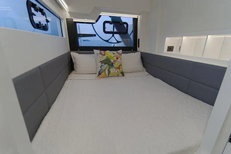 Hh 44 New Yacht Photos Pics Manufacturer Provided Image