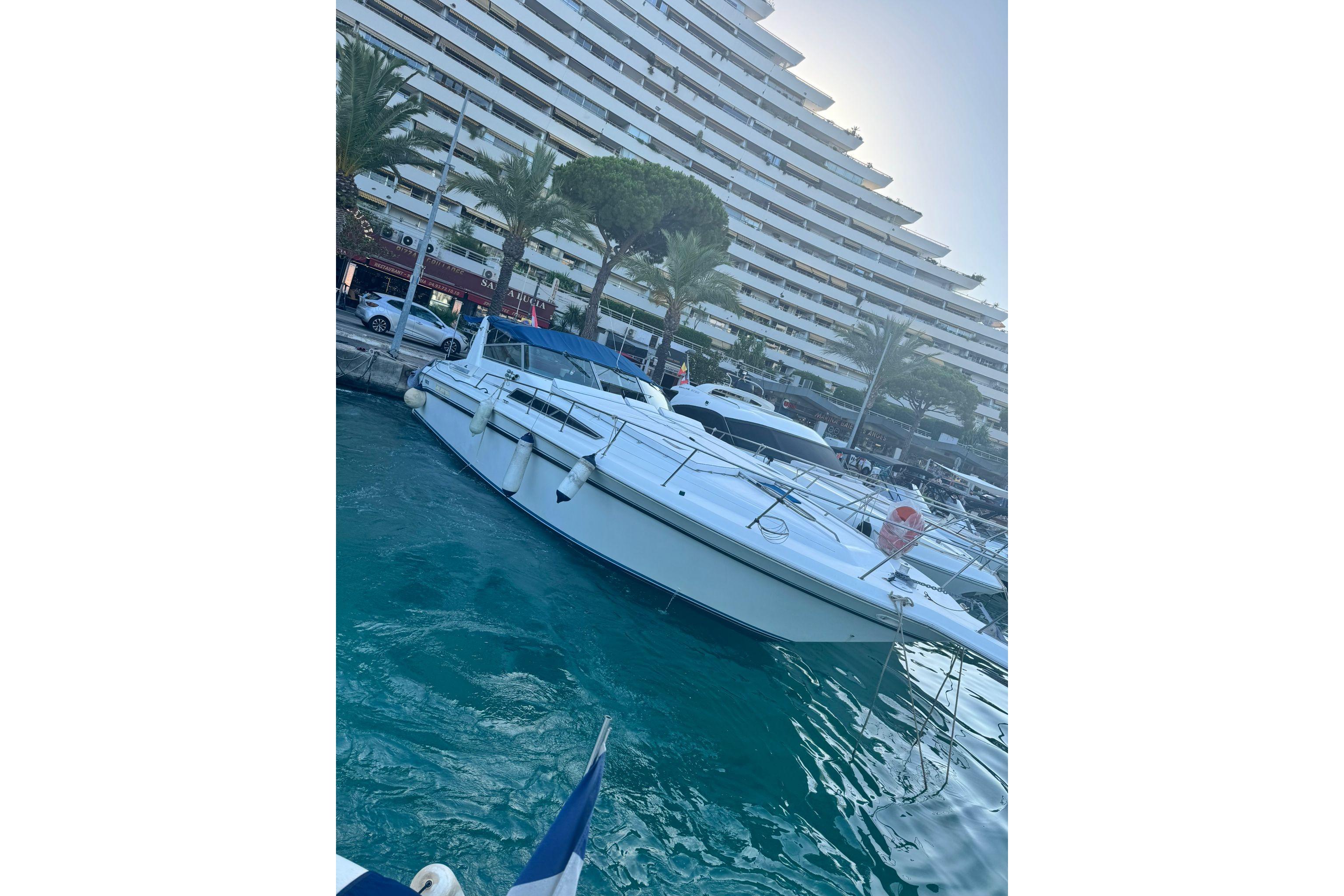 1990 Sea Ray 420 Sundancer